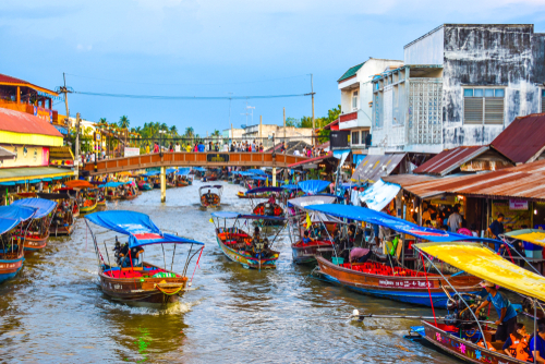 Amphawa-Floating-Market-southwest of Bangkok, Thailand