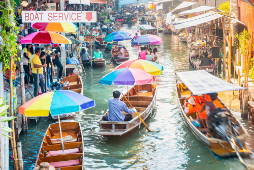 Damnoen-Saduak-Floating-Market-southwest of Bangkok, Thailand