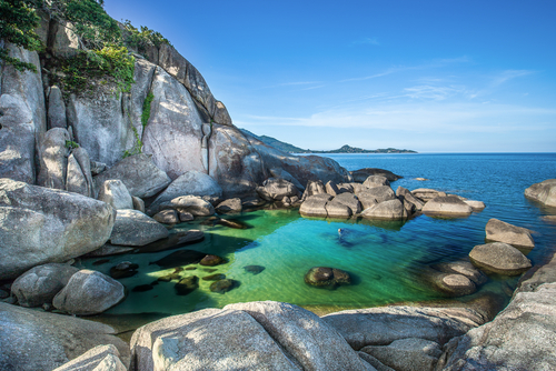 Hin-Ta-and-Hin-Yai-Rocks-in Chaweng Beach, Koh Samui, the gulf of Thailand, Thailand