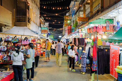 Night-Bazaar-at-Chiang-Rai, Thailand