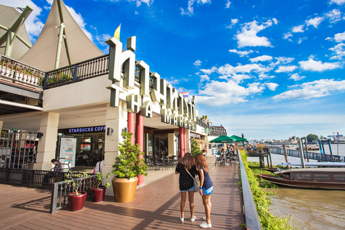 The Maharaj is a community mall and major tourist attraction, located right by the Chao Phraya River on the Rattanakosin Island at Bangkok, Thailand