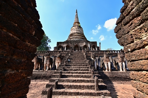 Si-Satchanalai-Historical-Park-near Sukhothai Park, south of Chiang Mai, Thailand, travel with joy