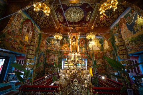 Wat Chedi Luang Temple in Old City Chiang Mai | Travel with Joy