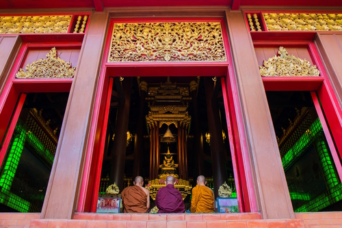Wat-Phra-Kaeo in Chiang Rai, Thailand, travel with joy
