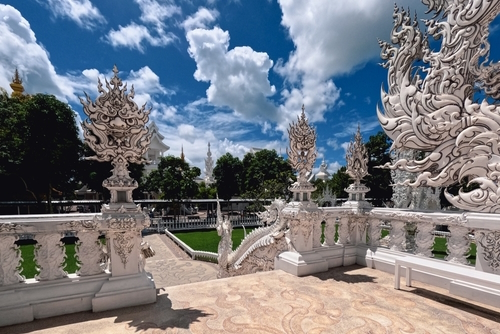 Wat-Rong-Khun in Chiang Rai, Thailand, Travel with Joy