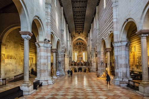 Interior view of the Basilica di San Zeno Maggiore in Verona, Veneto, Italy. It was founded in the 5-12 Century