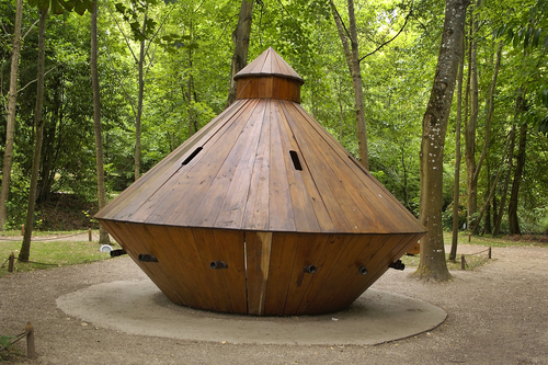 Model of the tank, one of the inventions of Leonardo in the Clos Luce mansion. Leonardo da Vinci lived here for the last three years of his life, and died there, The Loire Valley, France