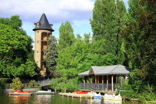 Take a boat in the Acclimatation Garden of Paris, France