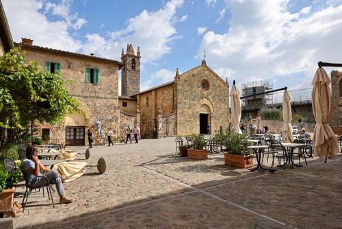 Piazza Roma in Monteriggioni medieval walled town, Tuscany, Italy