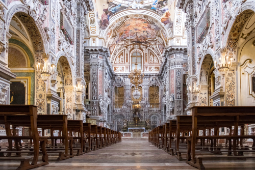 Interior view of the central nave of the church of Santa Caterina in Palermo, Sicily, Italy. The church is a synthesis of Sicilian, Rococo, Renaissance, and Baroque styles
