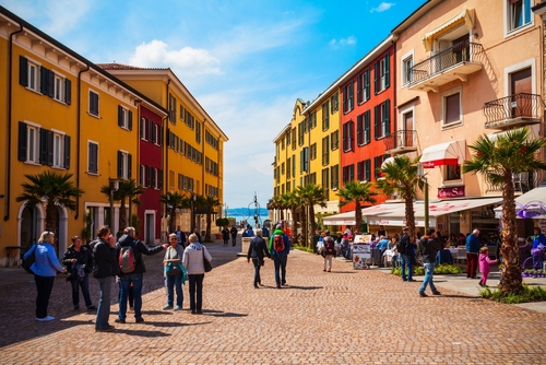 Street cafes in the centre of the Sirmione town, located at the Garda lake in Italy