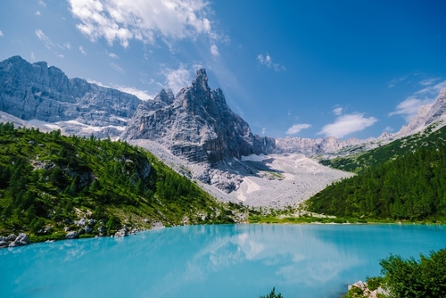 Morning with clear sky on Lago di Sorapis in the Italian Dolomites, milky blue lake Lago di Sorapis, Lake Sorapis, Dolomites, Italy