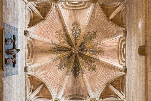 Interior view of the cupola at the Saint Vincent Basilica (Basilica de San Vicente), romanesque temple in downtown Avila, Spain