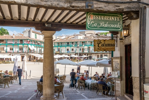 The city of Chinchon, located about 45km southeast of Madrid, has about 5,000 residents. The city has one of the most beautiful squares in all of Spain, Plaza de Chinchón