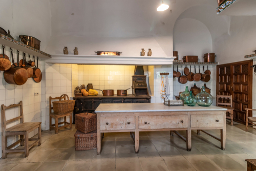 Old Kitchen in Viana Palace, built in the 15th century, it is tourist attraction known for its 12 magnificent patios and a garden. Cordoba, Andalusia, Spain