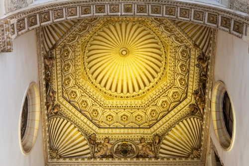 Golden Renaissance apse with scallop shell motif over the former location of the ark in the Synagogue of Santa Maria la Blanca (Ibn Shoshan Synagogue) in Toledo, Castilla La Mancha, Spain