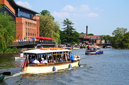 Royal Shakespeare Company Theatre along the River Avon, Stratford-Upon-Avon, Warwickshire, England, UK