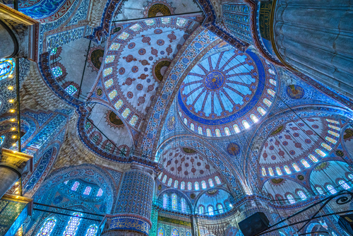 Interior view of the Sultanahmet Mosque (Blue Mosque) in Sultanahmet Park, Istanbul, Turkey
