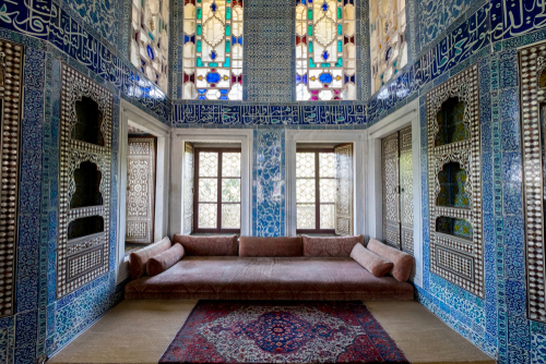 The Baghdad Pavilion was built in 1638 as a memory of the Baghdad Campaign in which Sultan Murat IV came on the Safavids. It is in the garden of Topkapi Palace, Istanbul, Turkey