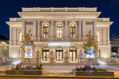 Albertina Modern in Evening light, the Albertina Museum is among the largest Museums of Modern and Contemporary Art, Vienna, Austria