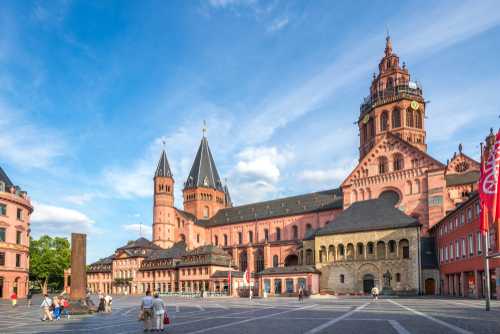 Main square and Cathedral in Mainz in the Rhine Valley, Rhineland-Palatinate, Germany