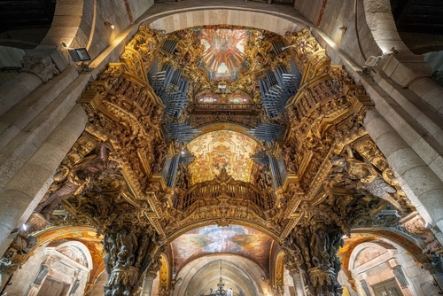 Interior view of the High Choir Golden Decoration and Organs at Sé de Braga Cathedral, Braga, Portugal
