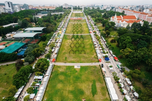erial view of the Lisbon Book Fair, also known as Feira do Livro de Lisboa, a book fair held annually in Lisbon at the Eduardo VII Park